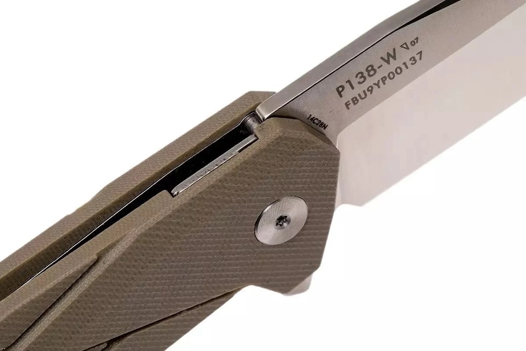 Ruike P138-W Tanto pocket knife